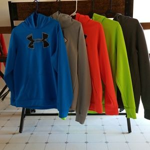 Bundle of Under Armour Sweatshirt Cold Case